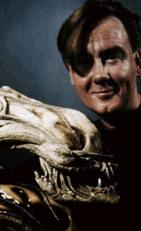 220715_03 Peter Briggs Responds To Sigourney Weaver's Alien vs. Predator Comments