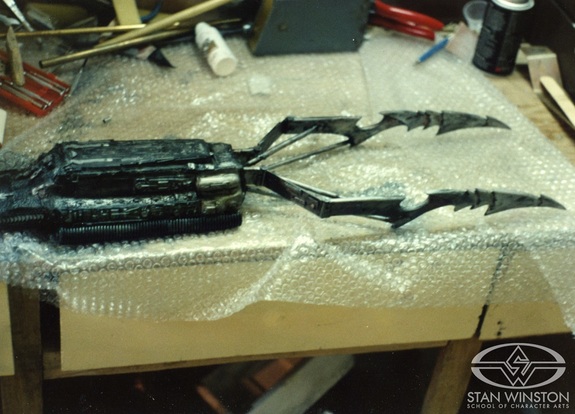 Predator’s arm blades, complete and…