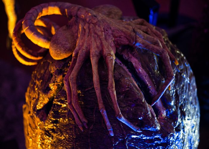 Icons Of Darkness_10.9.21_AVP_Aliens Facehugger_054sm (Mike Monaghan)